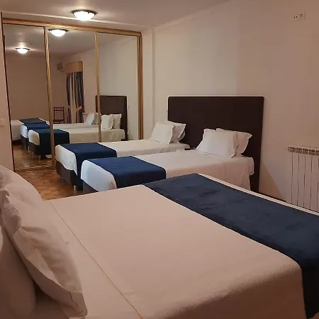 吉尔斯摩登酒店 2* 吉尔斯