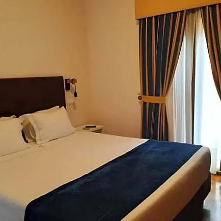Hotel Moderna Do Geres