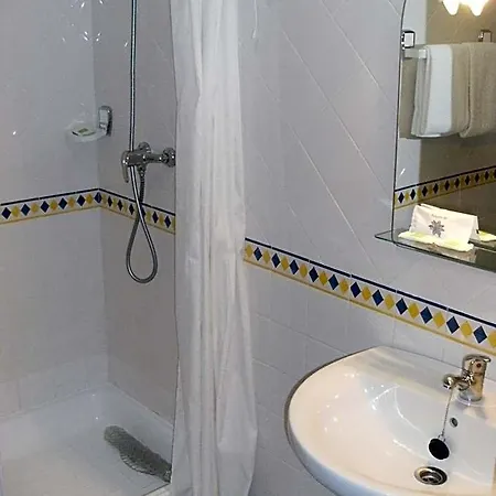 Hotel Moderna Do Geres