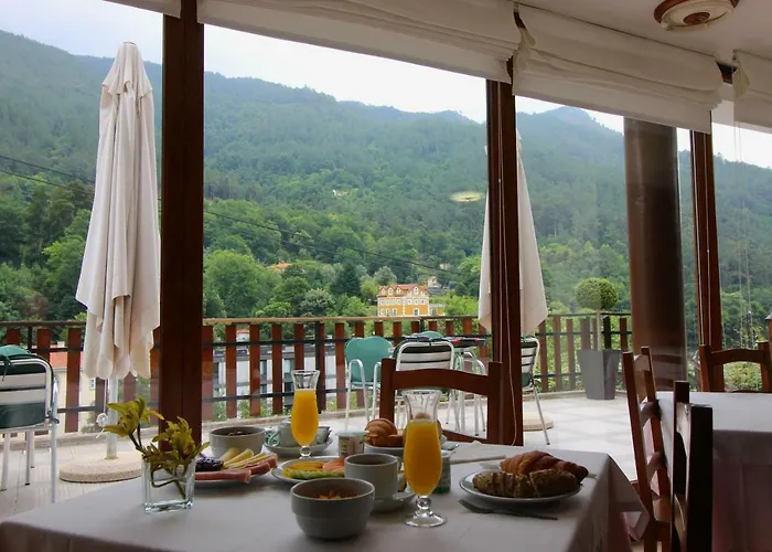 ホテル Moderna Do 2*